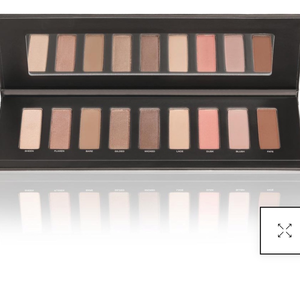Eye shadow palette /never used brand new